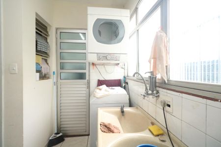 Apartamento para alugar com 116m², 3 quartos e 2 vagas Apartamento para alugar com 116m², 3 quartos e 2 vagasÁrea de Serviço
