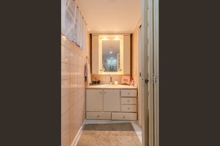 Apartamento à venda com 63m², 2 quartos e sem vaga Apartamento à venda com 63m², 2 quartos e sem vagaBanheiro