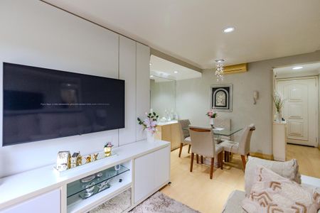 Sala de apartamento à venda com 2 quartos, 63m² em Nonoai, Porto Alegre