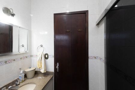 Casa à venda com 145m², 2 quartos e 3 vagas Casa à venda com 145m², 2 quartos e 3 vagasBanheiro 2
