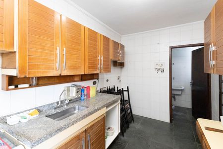 Casa à venda com 145m², 2 quartos e 3 vagas Casa à venda com 145m², 2 quartos e 3 vagasCozinha