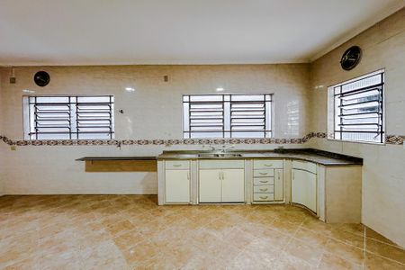 Casa para alugar com 500m², 5 quartos e 2 vagasCozinha