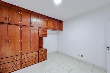 Casa para alugar com 500m², 5 quartos e 2 vagasQuarto 2