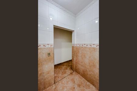 Casa para alugar com 500m², 5 quartos e 2 vagasBanheiro 1