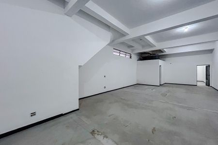 Casa para alugar com 500m², 5 quartos e 2 vagasSalão