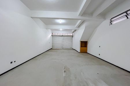 Casa para alugar com 500m², 5 quartos e 2 vagasSalão