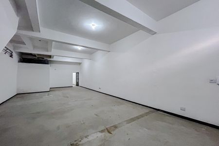 Casa para alugar com 500m², 5 quartos e 2 vagasSalão