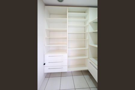 Apartamento para alugar com 155m², 3 quartos e 2 vagas Apartamento para alugar com 155m², 3 quartos e 2 vagasDispensa