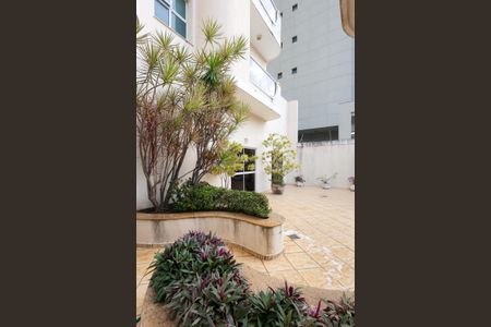 Apartamento para alugar com 155m², 3 quartos e 2 vagas Apartamento para alugar com 155m², 3 quartos e 2 vagasHall social