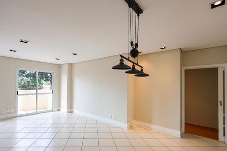 Apartamento para alugar com 155m², 3 quartos e 2 vagas Apartamento para alugar com 155m², 3 quartos e 2 vagasSala