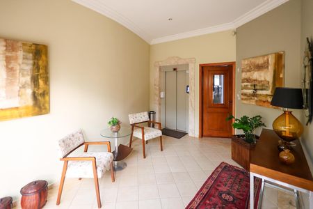 Apartamento para alugar com 155m², 3 quartos e 2 vagas Apartamento para alugar com 155m², 3 quartos e 2 vagasHall social