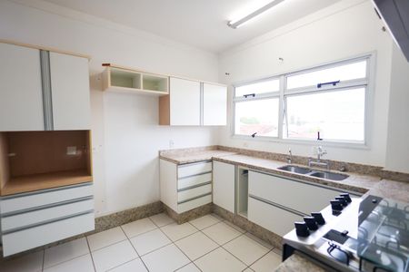 Apartamento para alugar com 155m², 3 quartos e 2 vagas Apartamento para alugar com 155m², 3 quartos e 2 vagasCozinha
