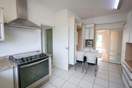Apartamento para alugar com 155m², 3 quartos e 2 vagas Apartamento para alugar com 155m², 3 quartos e 2 vagasCozinha