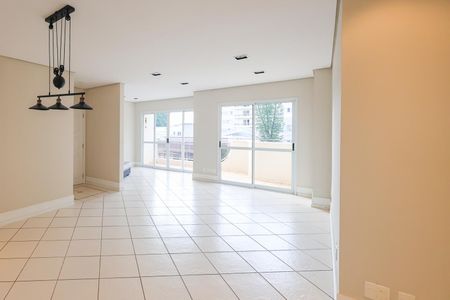 Apartamento para alugar com 155m², 3 quartos e 2 vagas Apartamento para alugar com 155m², 3 quartos e 2 vagasSala