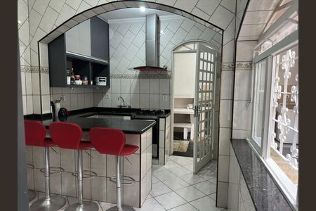 Casa para alugar com 180m², 3 quartos e 2 vagas Casa para alugar com 180m², 3 quartos e 2 vagasCozinha