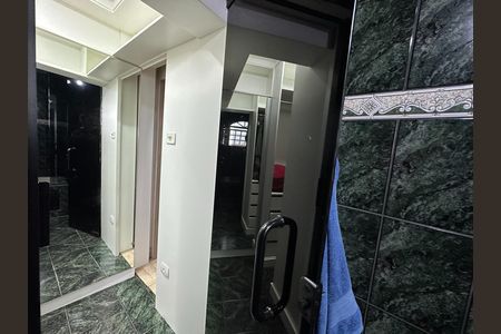 Casa para alugar com 180m², 3 quartos e 2 vagas Casa para alugar com 180m², 3 quartos e 2 vagasBanheiro da Suíte