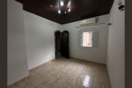 Casa para alugar com 180m², 3 quartos e 2 vagas Casa para alugar com 180m², 3 quartos e 2 vagasQuarto 1