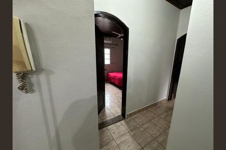 Casa para alugar com 180m², 3 quartos e 2 vagas Casa para alugar com 180m², 3 quartos e 2 vagasCorredor