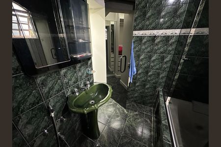 Casa para alugar com 180m², 3 quartos e 2 vagas Casa para alugar com 180m², 3 quartos e 2 vagasBanheiro da Suíte
