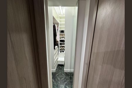 Casa para alugar com 180m², 3 quartos e 2 vagas Casa para alugar com 180m², 3 quartos e 2 vagasCloset da suíte