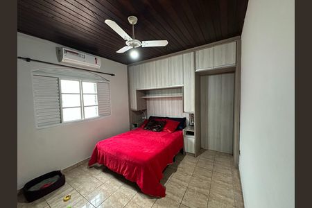 Casa para alugar com 180m², 3 quartos e 2 vagas Casa para alugar com 180m², 3 quartos e 2 vagasQuarto 2 - Suíte