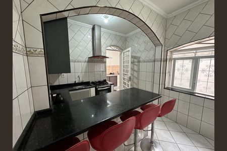 Casa para alugar com 180m², 3 quartos e 2 vagas Casa para alugar com 180m², 3 quartos e 2 vagasCozinha