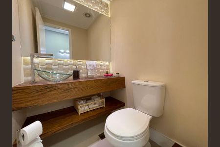 Apartamento à venda com 139m², 3 quartos e 2 vagas Apartamento à venda com 139m², 3 quartos e 2 vagasBanheiro 3