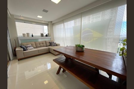 Apartamento à venda com 139m², 3 quartos e 2 vagas Apartamento à venda com 139m², 3 quartos e 2 vagasVaranda
