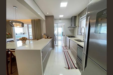 Apartamento à venda com 139m², 3 quartos e 2 vagas Apartamento à venda com 139m², 3 quartos e 2 vagasCozinha