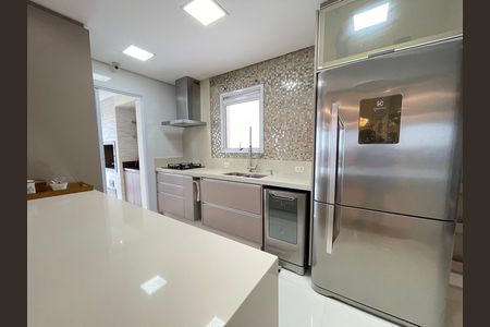 Apartamento à venda com 139m², 3 quartos e 2 vagas Apartamento à venda com 139m², 3 quartos e 2 vagasCozinha