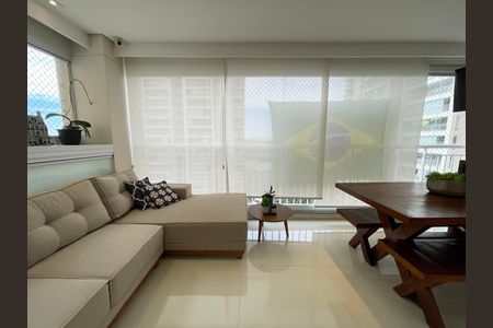 Apartamento à venda com 139m², 3 quartos e 2 vagas Apartamento à venda com 139m², 3 quartos e 2 vagasVaranda