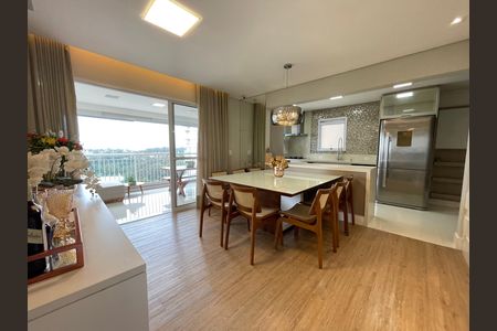 Apartamento à venda com 139m², 3 quartos e 2 vagas Apartamento à venda com 139m², 3 quartos e 2 vagasSala