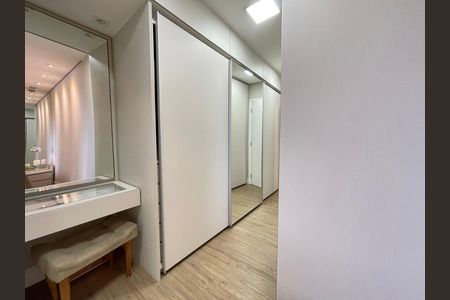 Apartamento à venda com 139m², 3 quartos e 2 vagas Apartamento à venda com 139m², 3 quartos e 2 vagasSuíte 1