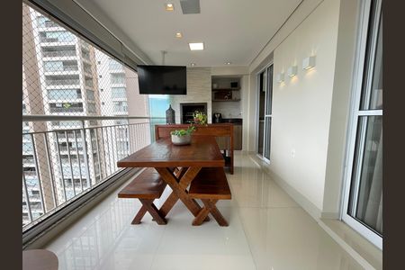 Apartamento à venda com 139m², 3 quartos e 2 vagas Apartamento à venda com 139m², 3 quartos e 2 vagasVaranda