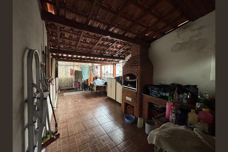 Quintal de casa à venda com 3 quartos, 140m² em Jardim Santa Maria, São Paulo