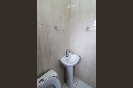 Banheiro de kitnet/studio para alugar com 1 quarto, 15m² em Vila Sao Luis(zona Oeste), São Paulo