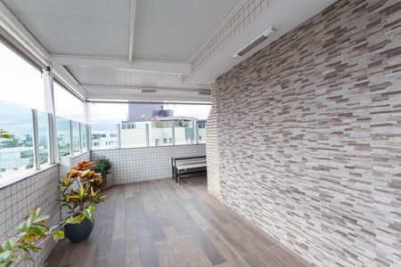 Apartamento à venda com 205m², 4 quartos e 3 vagasCobertura