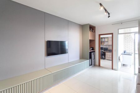 Apartamento à venda com 205m², 4 quartos e 3 vagasCobertura - Sala 2
