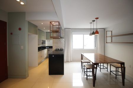 Apartamento à venda com 104m², 2 quartos e 1 vagaSala/Cozinha