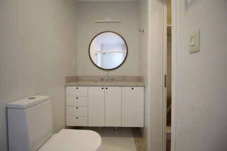 Apartamento à venda com 104m², 2 quartos e 1 vagaBanheiro da Suíte 1