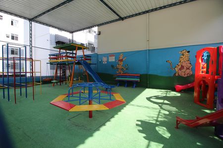 Apartamento para alugar com 60m², 2 quartos e 1 vagaÁrea comum - Playground