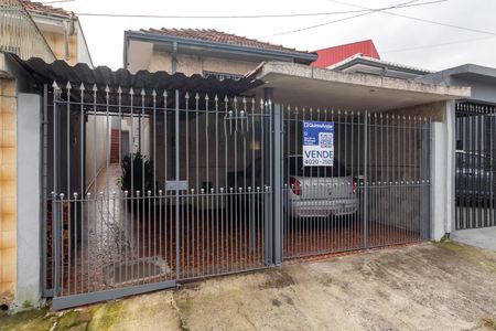 Casa à venda com 150m², 3 quartos e 2 vagas Casa à venda com 150m², 3 quartos e 2 vagasFachada
