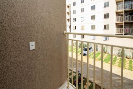 Varanda Sala de apartamento para alugar com 2 quartos, 46m² em Rio Cotia, Cotia
