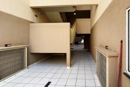 Apartamento para alugar com 46m², 2 quartos e 1 vagaHall de Entrada Prédio