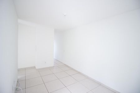 Sala de apartamento para alugar com 2 quartos, 45m² em Parque Xangri-lá, Contagem