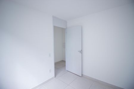 Quarto 1 de apartamento para alugar com 2 quartos, 45m² em Parque Xangri-lá, Contagem