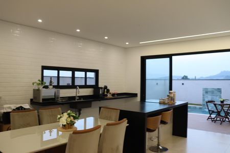 Casa de condomínio à venda com 196m², 3 quartos e 4 vagas Casa de condomínio à venda com 196m², 3 quartos e 4 vagasCozinha