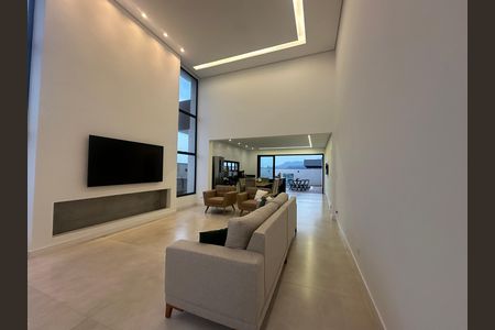Sala de casa de condomínio à venda com 3 quartos, 196m² em Sítio do Rosário, Barueri