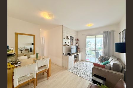 Apartamento à venda com 58m², 2 quartos e 1 vaga Apartamento à venda com 58m², 2 quartos e 1 vagaSala