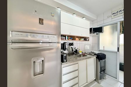 Apartamento à venda com 58m², 2 quartos e 1 vaga Apartamento à venda com 58m², 2 quartos e 1 vagaCozinha